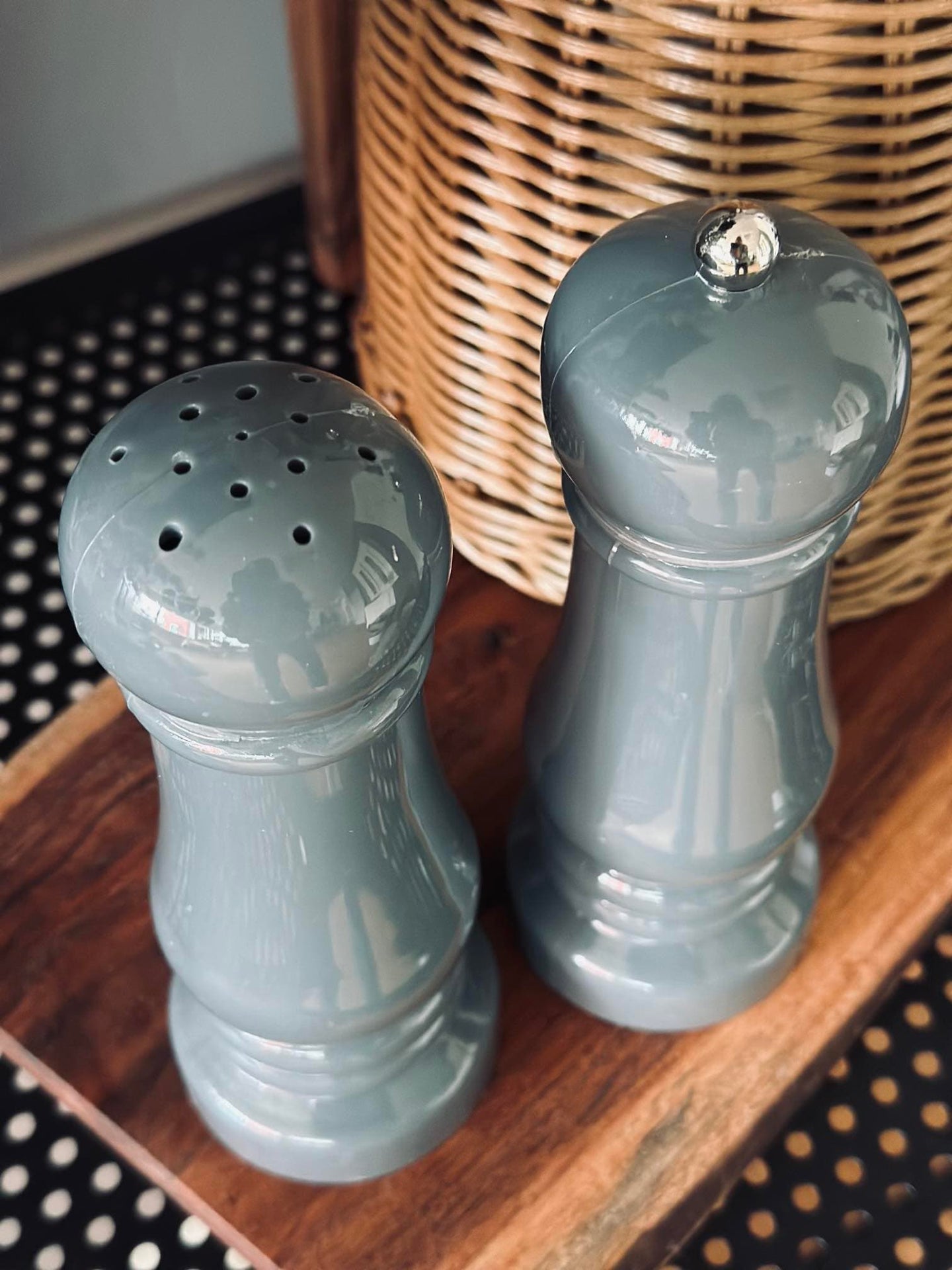 Salt og peberkværn - Grå - VIAMAJA.DK