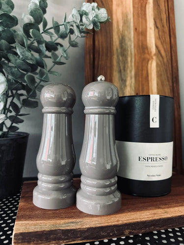 Salt og peberkværn - Taupe - VIAMAJA.DK