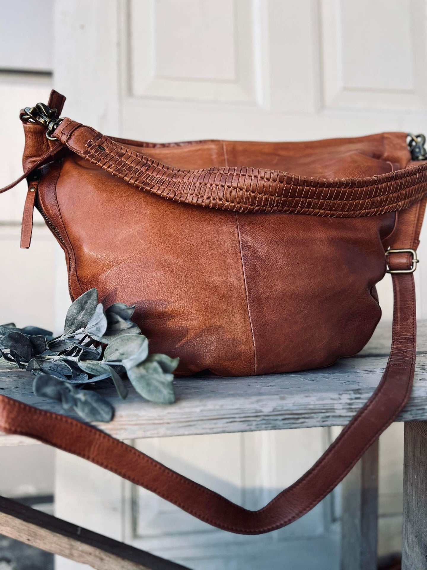 Shopper JACO Walnut - 2 taskeremme medfølger - VIAMAJA.DK