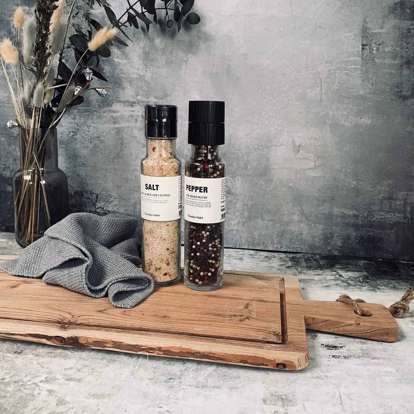 Skærebræt med saftrille - uden olie - VIAMAJA.DK