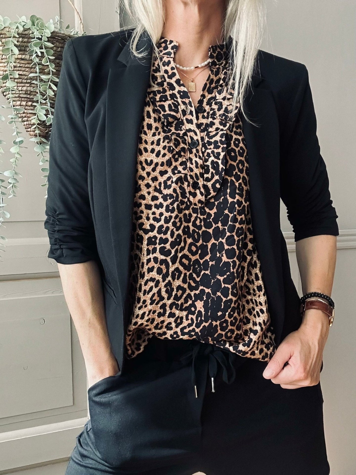 Skjorte Aya Leo print - VIAMAJA.DK