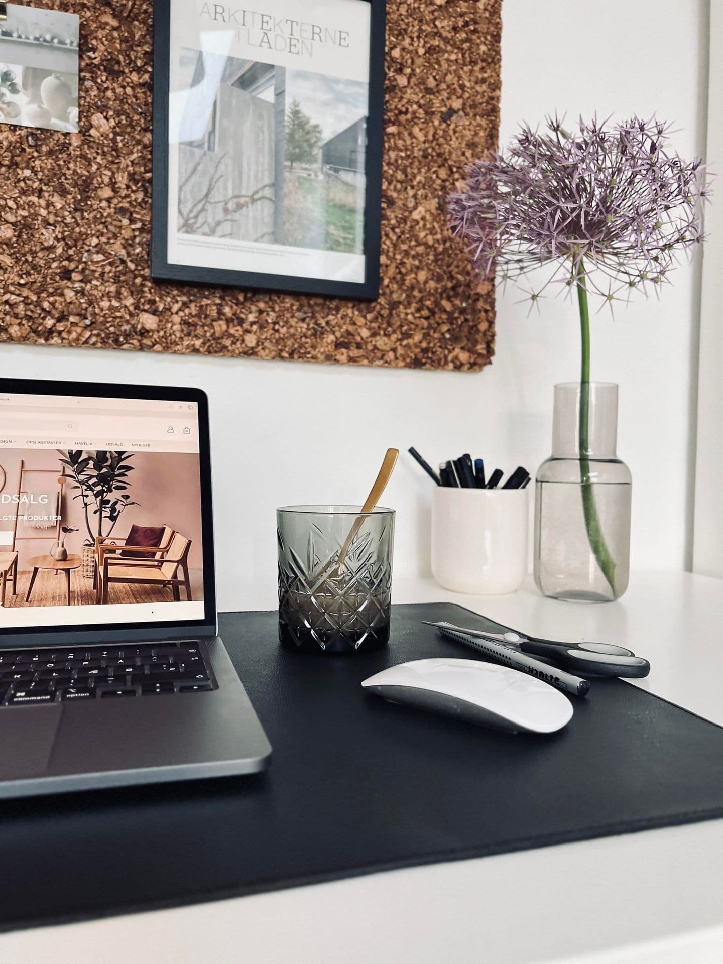 Skriveunderlag 40x60cm - Sort bøffellæder - VIAMAJA.DK