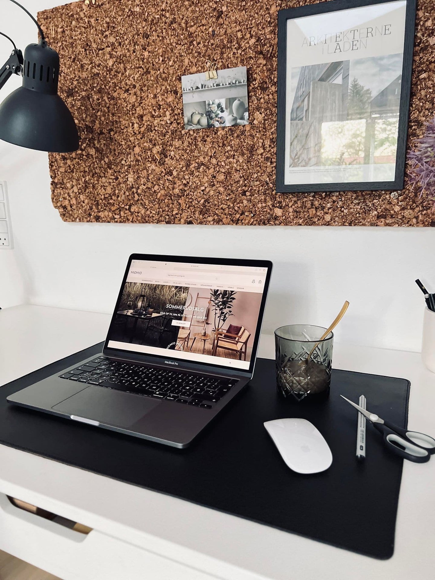 Skriveunderlag 40x60cm - Sort bøffellæder - VIAMAJA.DK