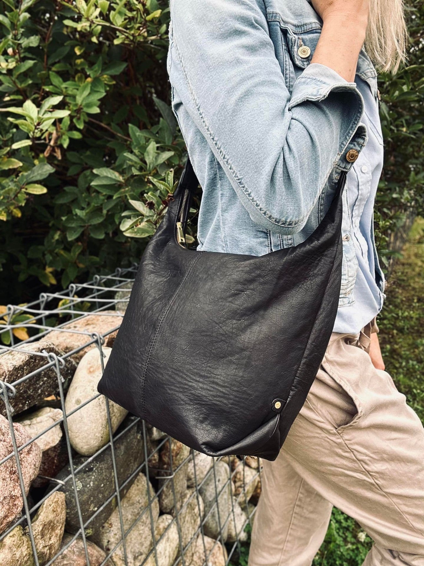 Skuldertaske - Black Marry - VIAMAJA.DK