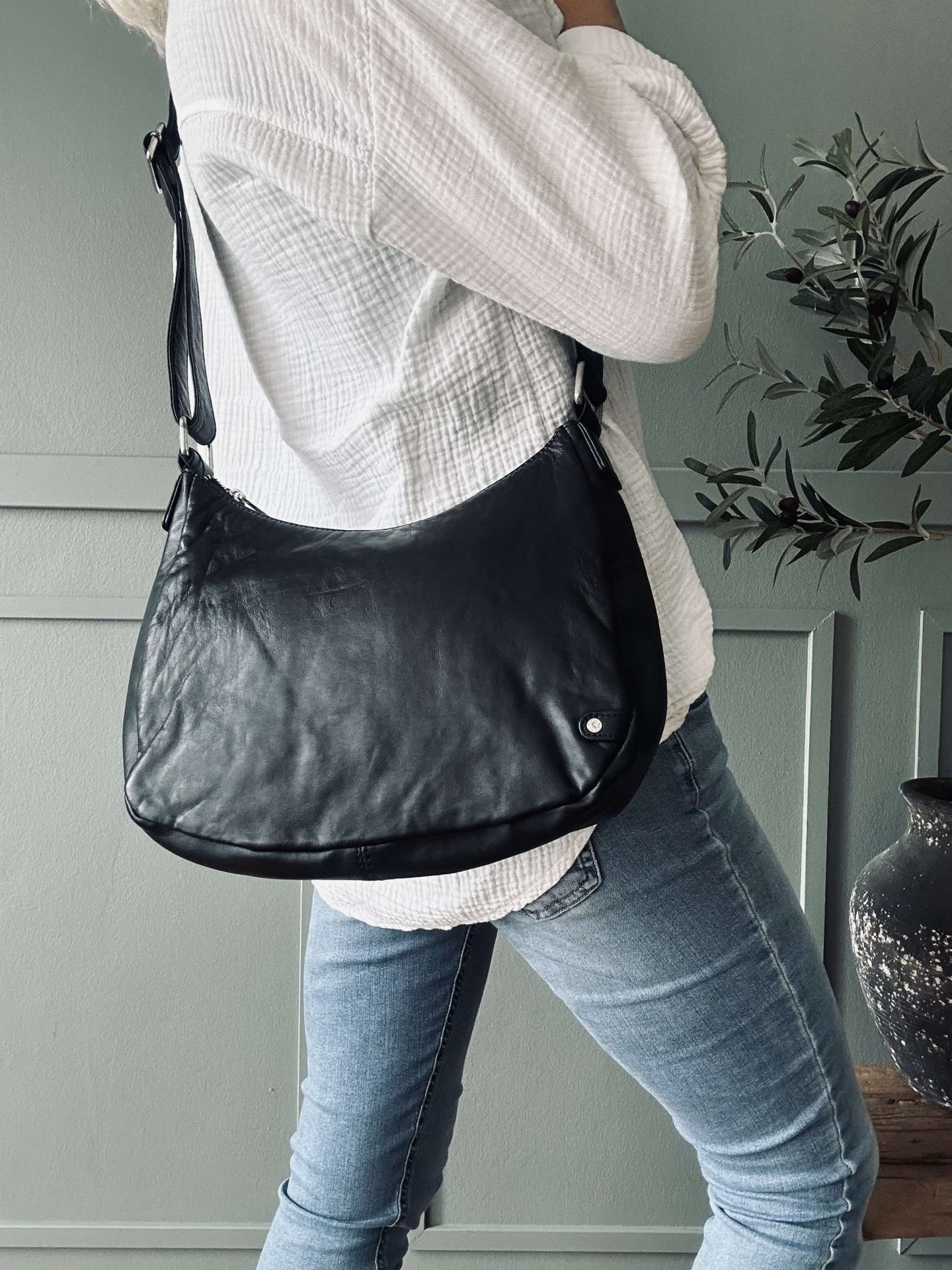 Skuldertaske ELSA – Black - VIAMAJA.DK
