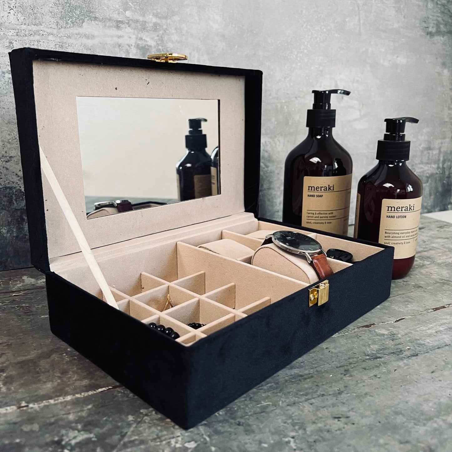 Smykkebox - Sort - VIAMAJA.DK