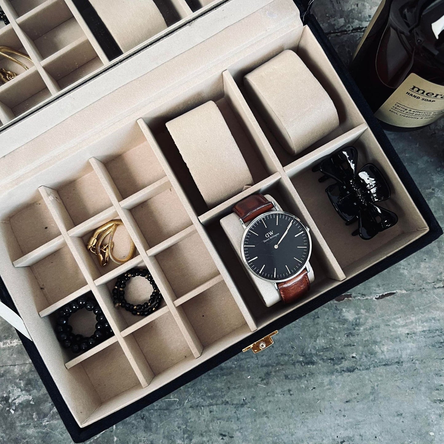 Smykkebox - Sort - VIAMAJA.DK