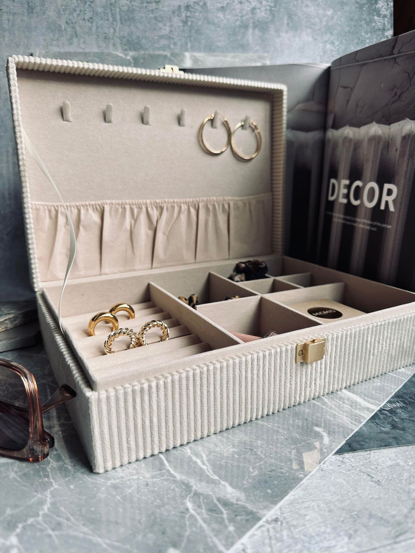 Smykkeskrin Norma Lys beige - VIAMAJA.DK