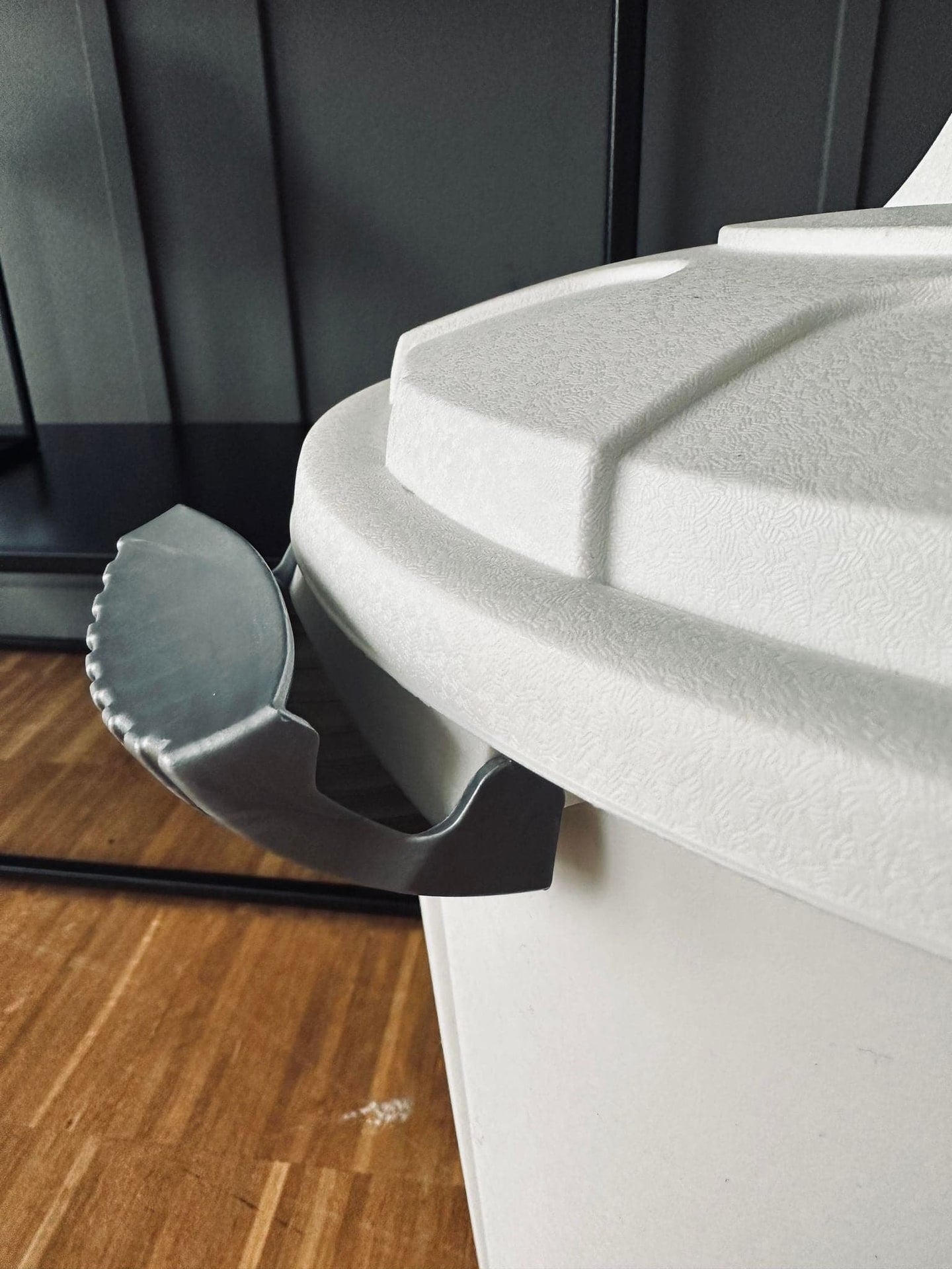 Spand med låg til opbevaring - Hvid - VIAMAJA.DK