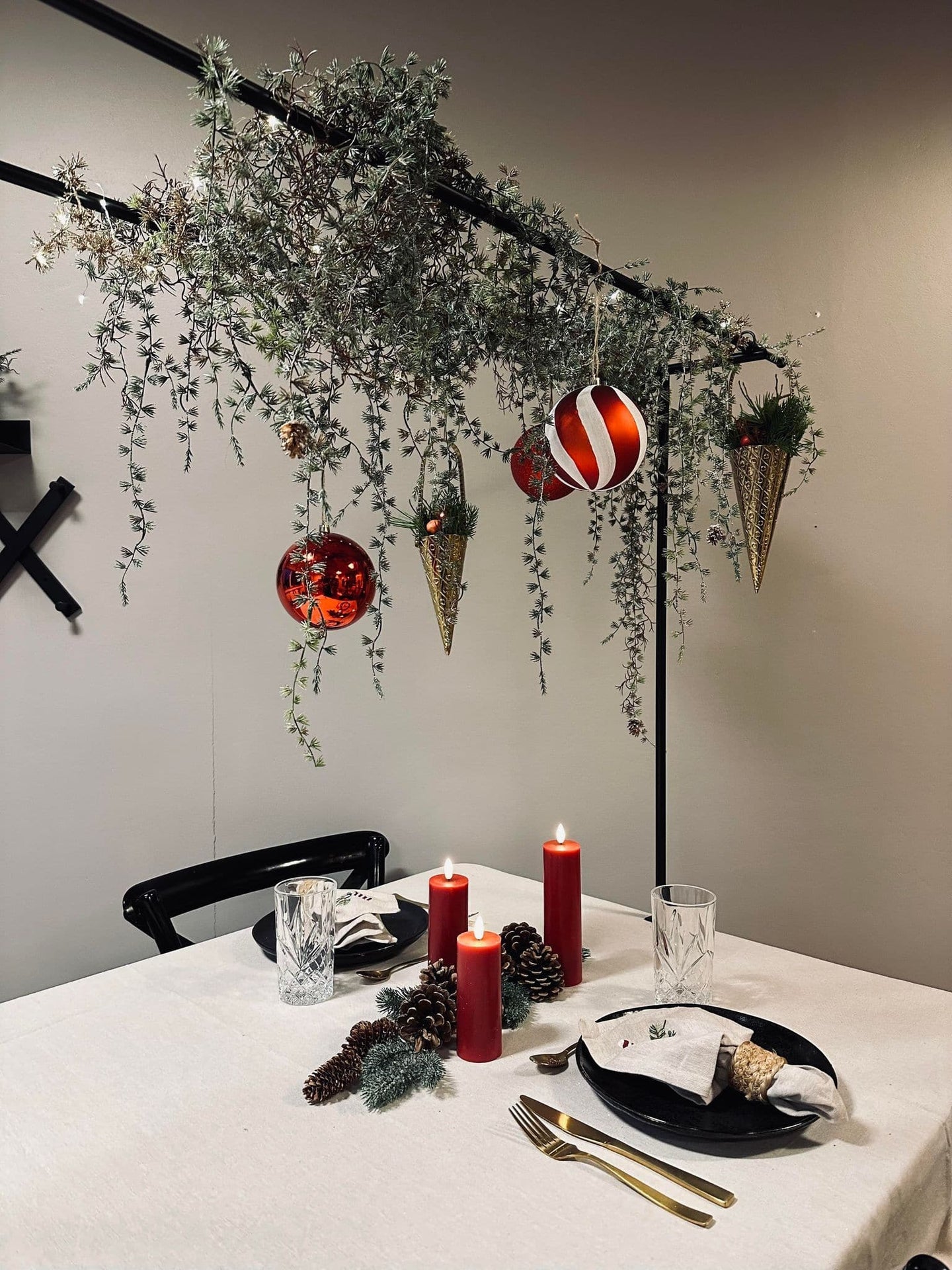 Stativ til bordpynt dobbelt - Justerbar - VIAMAJA.DK