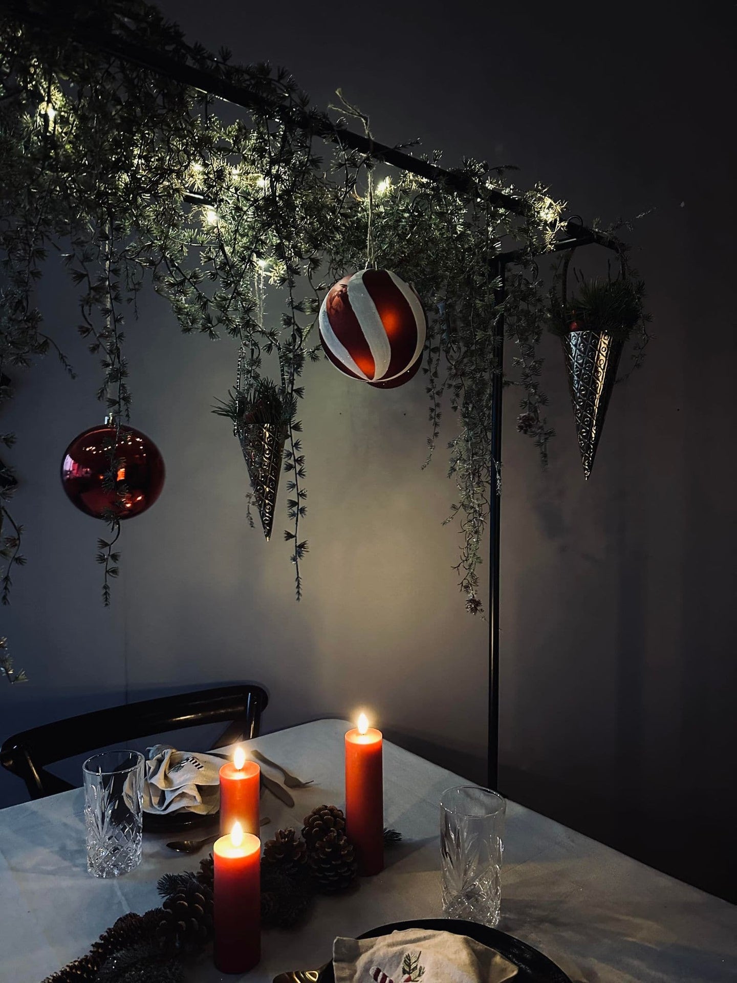 Stativ til bordpynt dobbelt - Justerbar - VIAMAJA.DK