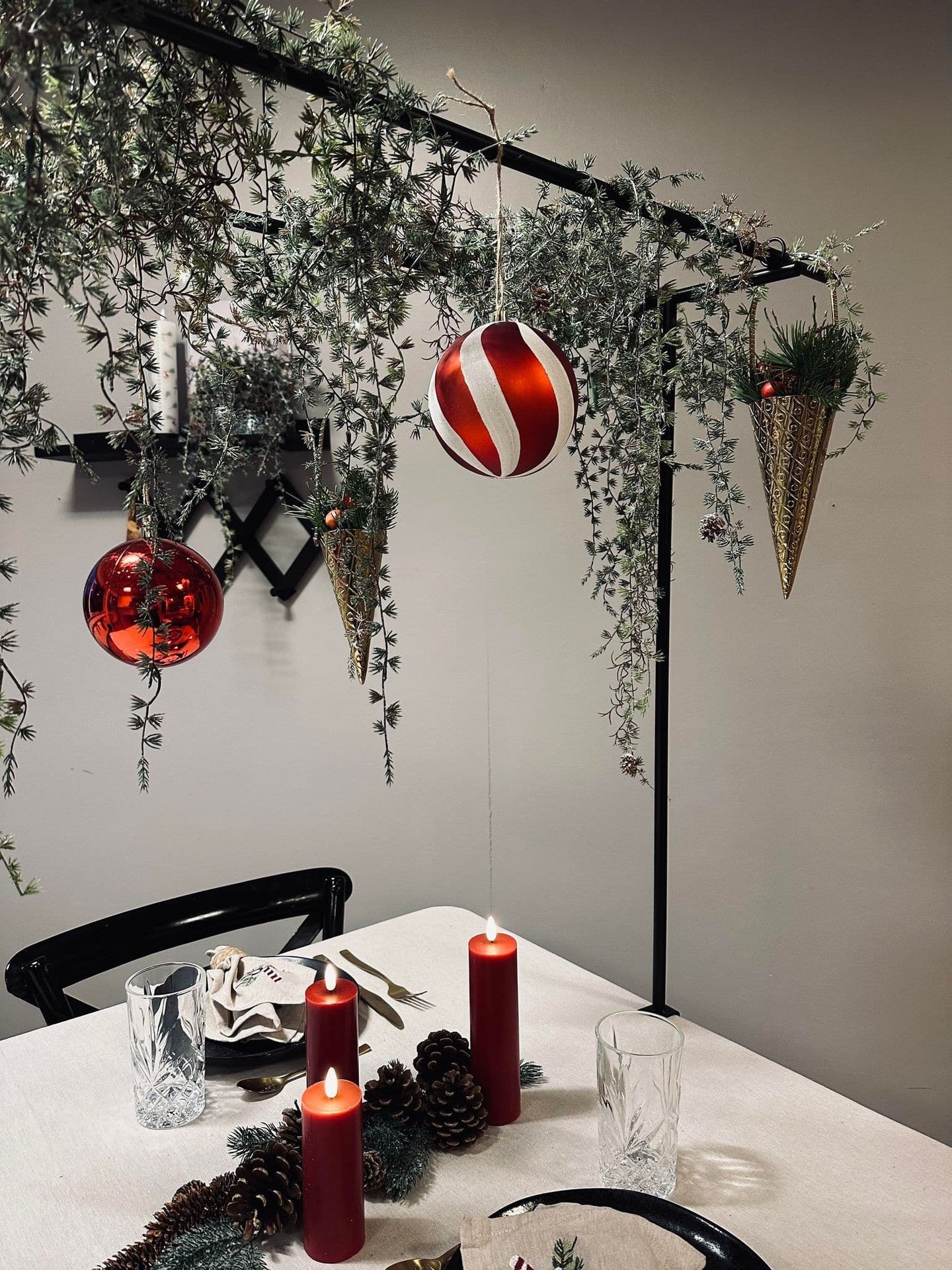 Stativ til bordpynt dobbelt - Justerbar - VIAMAJA.DK