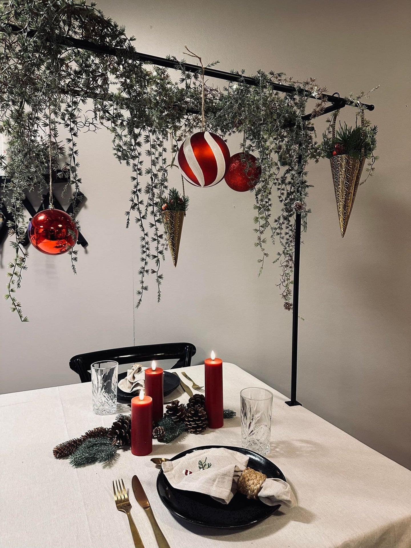 Stativ til bordpynt dobbelt - Justerbar - VIAMAJA.DK