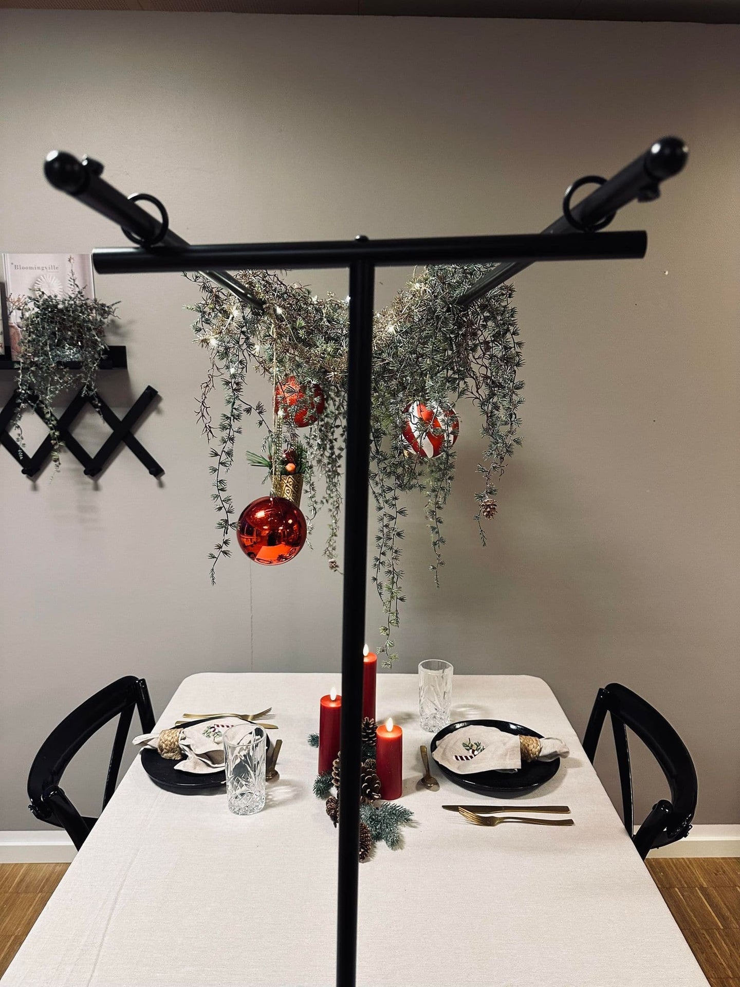 Stativ til bordpynt dobbelt - Justerbar - VIAMAJA.DK