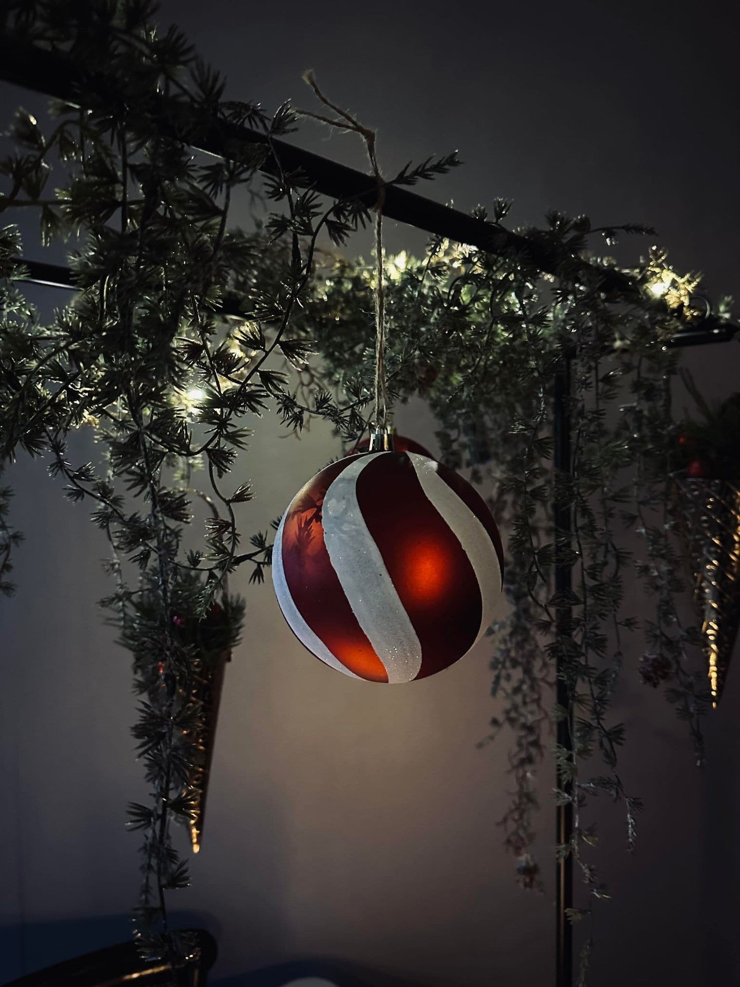 Stativ til bordpynt dobbelt - Justerbar - VIAMAJA.DK