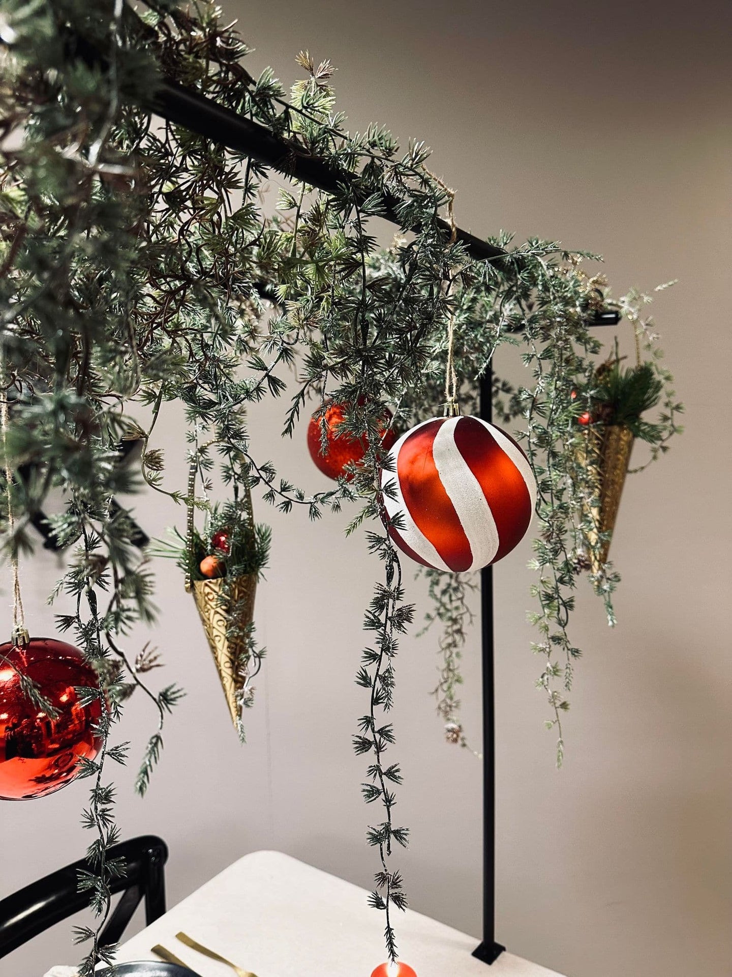 Stativ til bordpynt dobbelt - Justerbar - VIAMAJA.DK