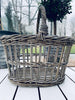 Stor läcker bykorg i grå rattan