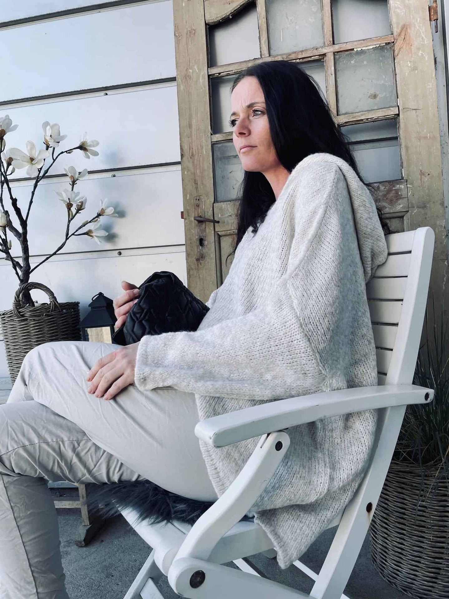 Strik Luvo med hætte - Lys Beige - VIAMAJA.DK