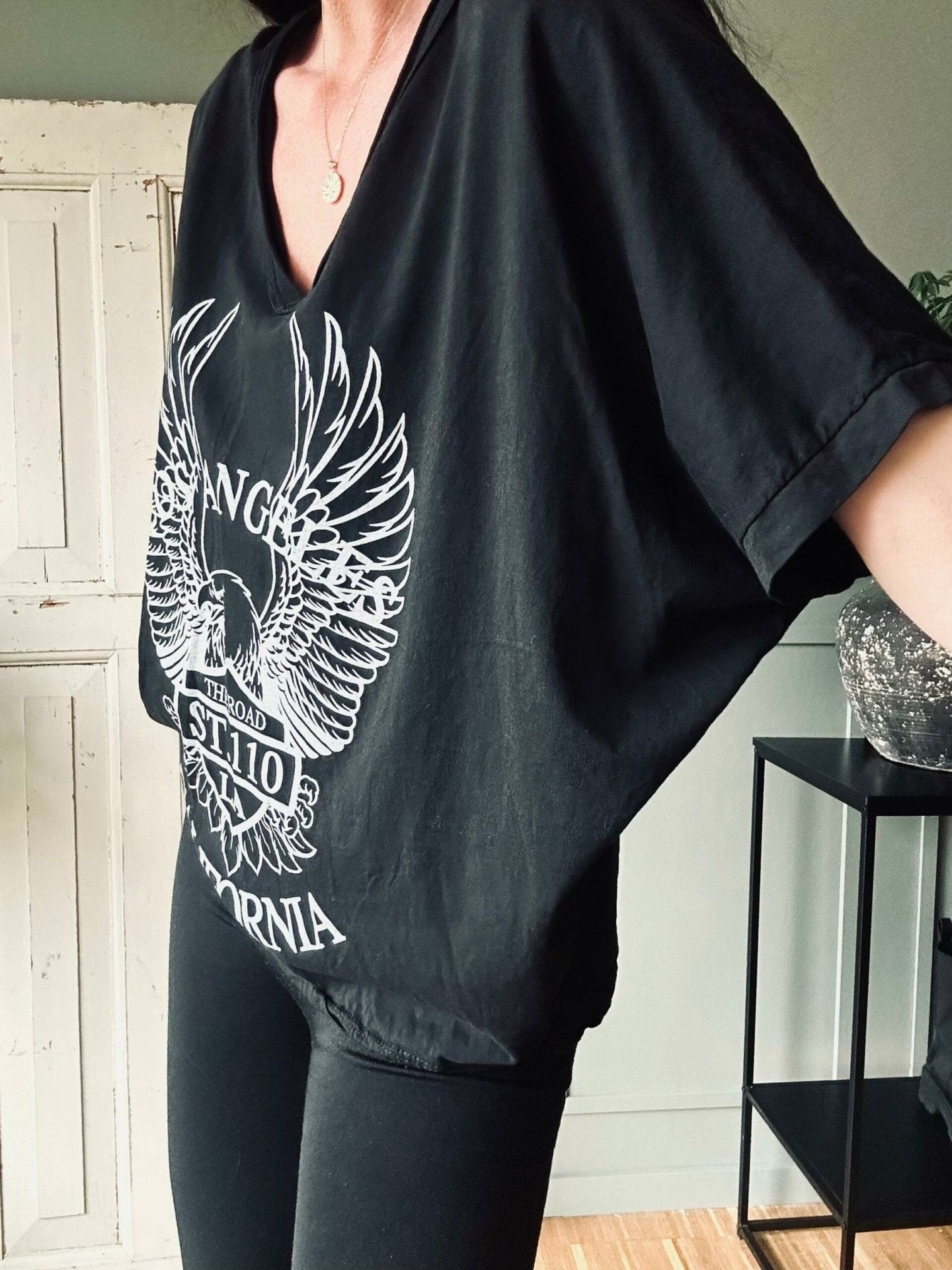 T-shirt CALIFORNIA – Black oversize - VIAMAJA.DK