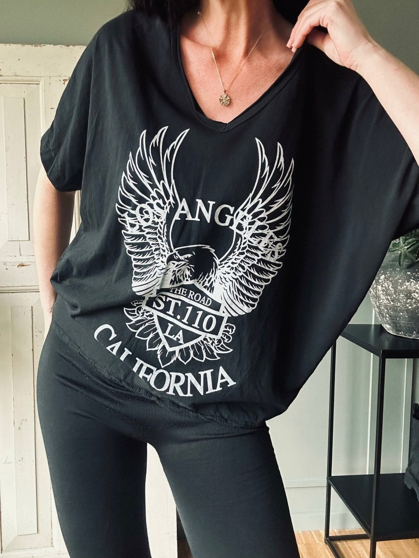 T-shirt CALIFORNIA – Black oversize - VIAMAJA.DK