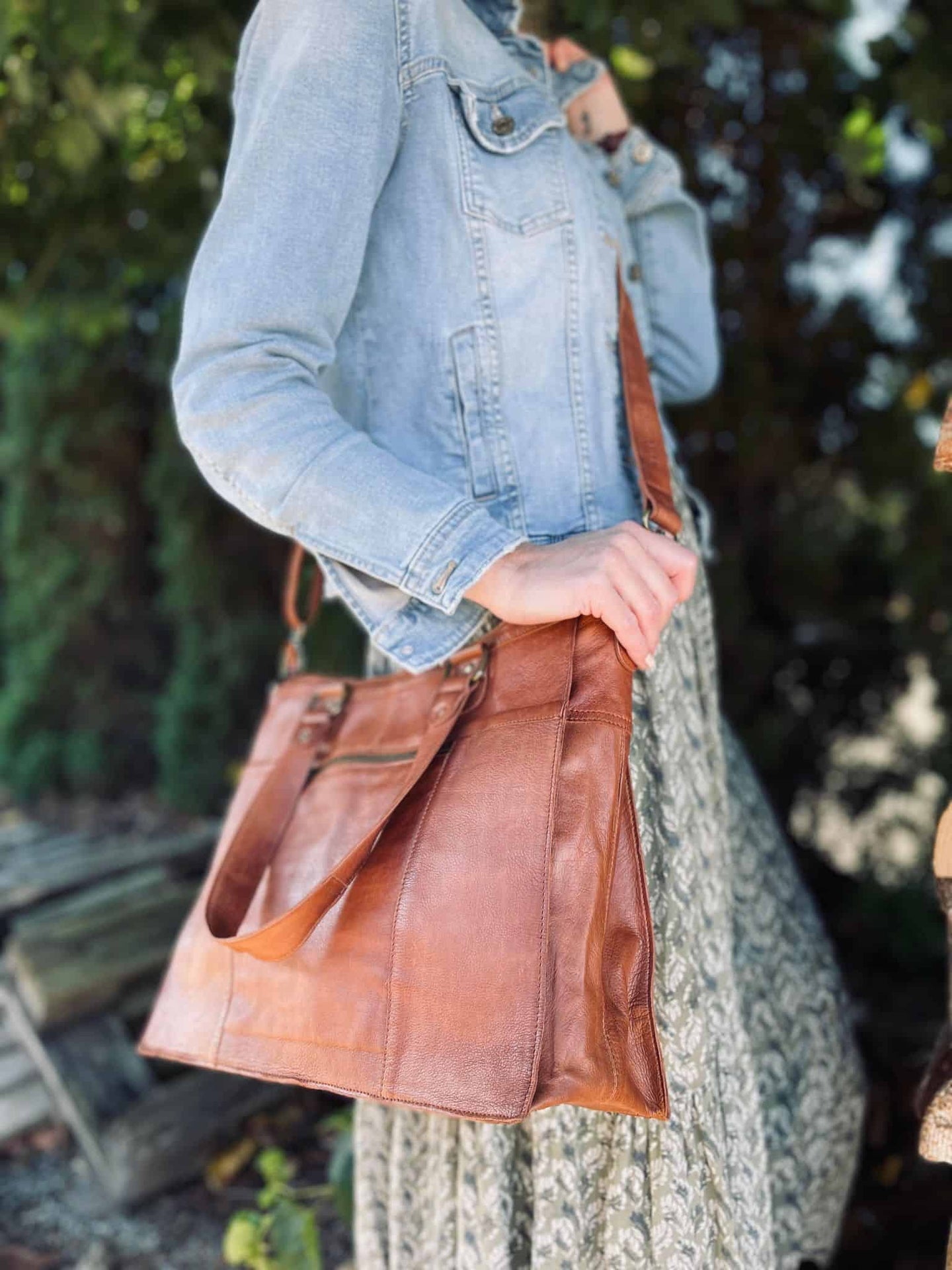 Taske MARY - Walnut - VIAMAJA.DK