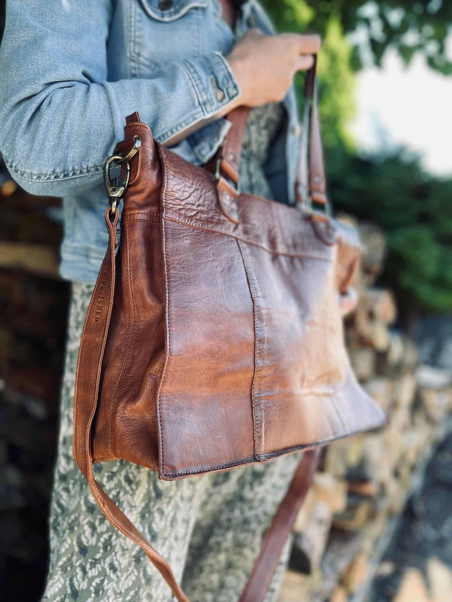 Taske MARY - Walnut - VIAMAJA.DK