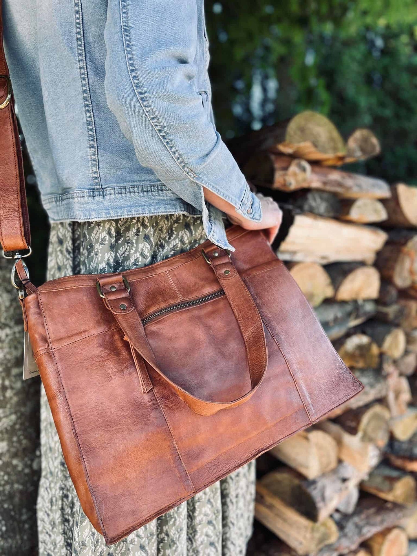 Taske MARY - Walnut - VIAMAJA.DK