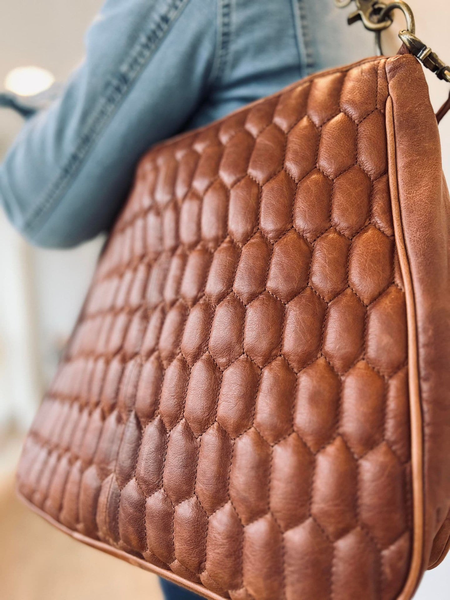 Taske WALNUT QUILT - 2 taskeremme medfølger - VIAMAJA.DK