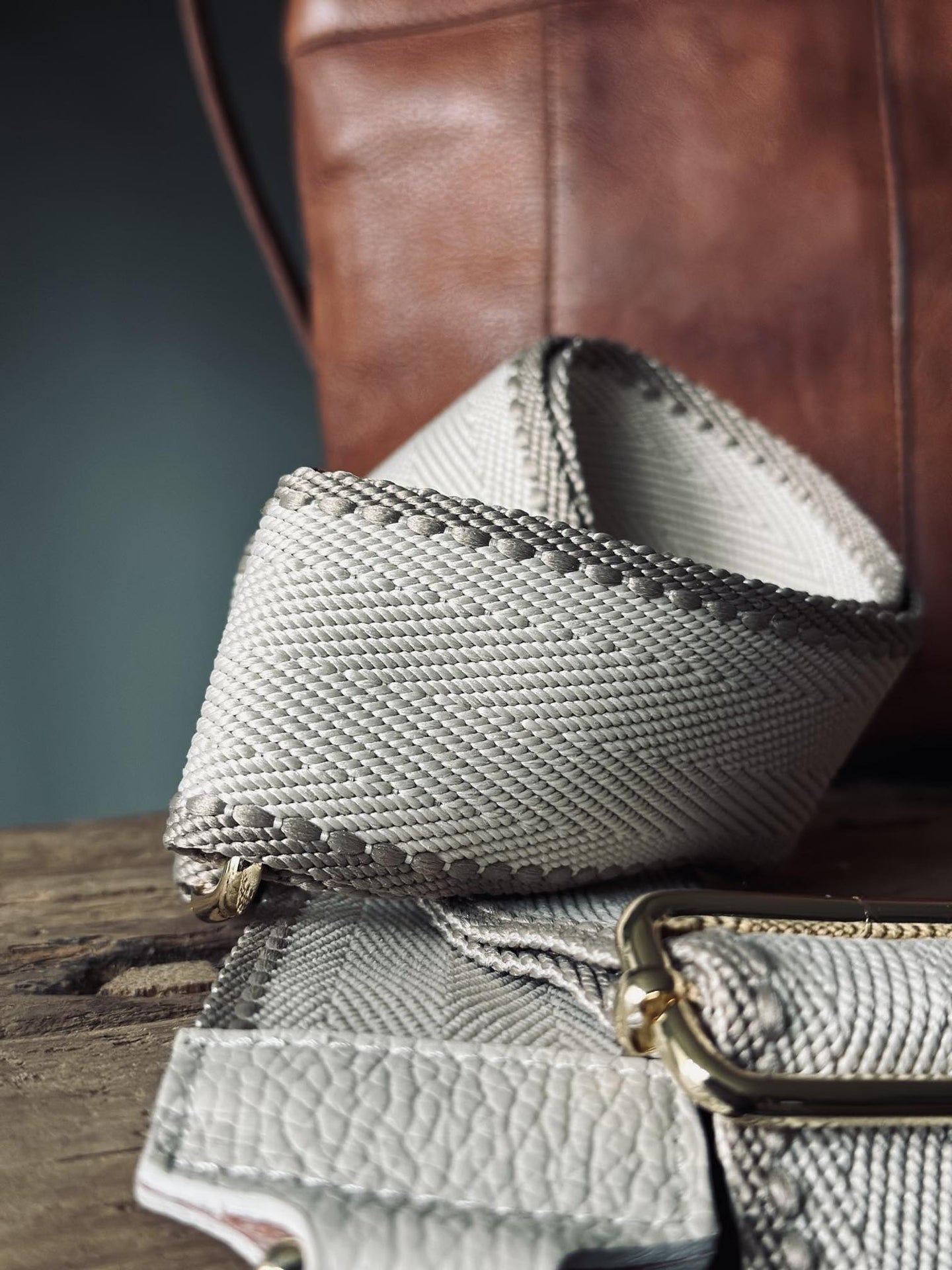 Taskerem Beige m. Guld - VIAMAJA.DK