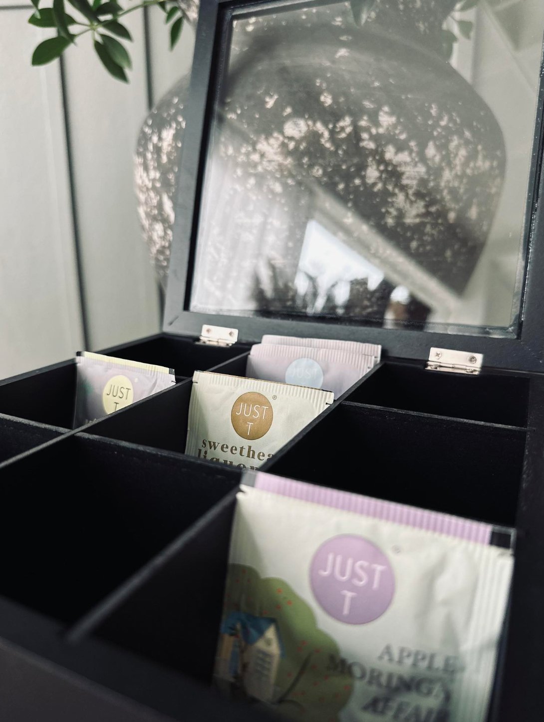Teabox med 9 rum – Black - VIAMAJA.DK
