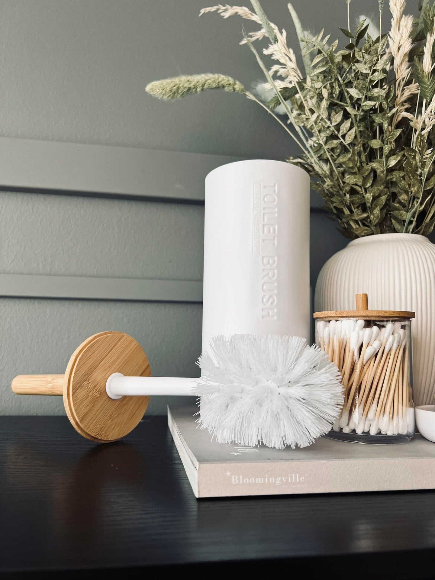 Toiletbørste med bambus skaft - VIAMAJA.DK