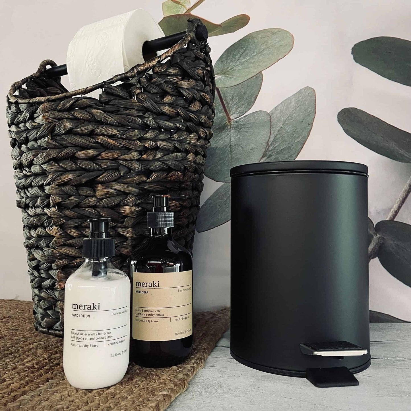 Toiletspand med softclose låg - Sort 3 liter - VIAMAJA.DK