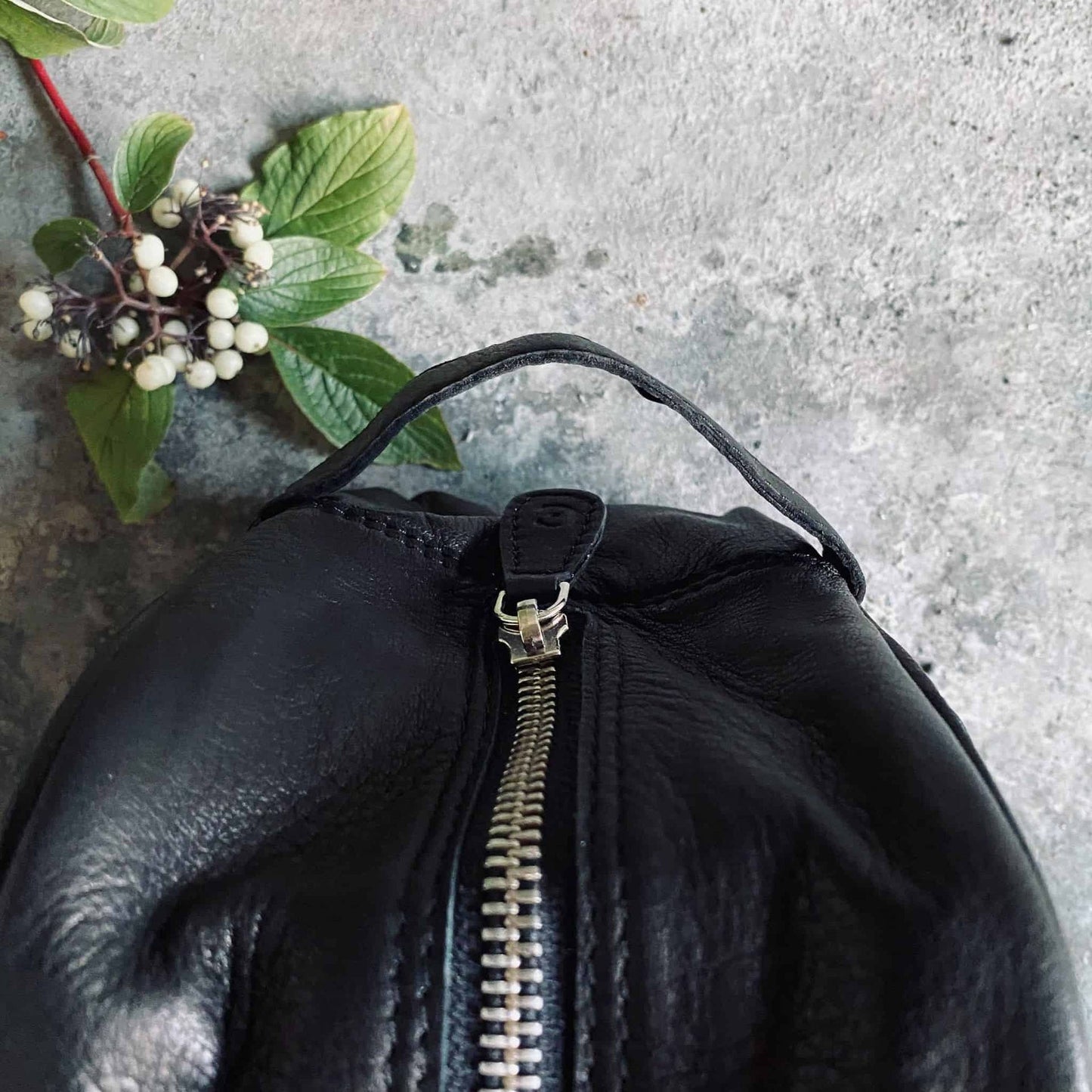 Toilettaske DEXTER - i det blødeste kalveskind - VIAMAJA.DK