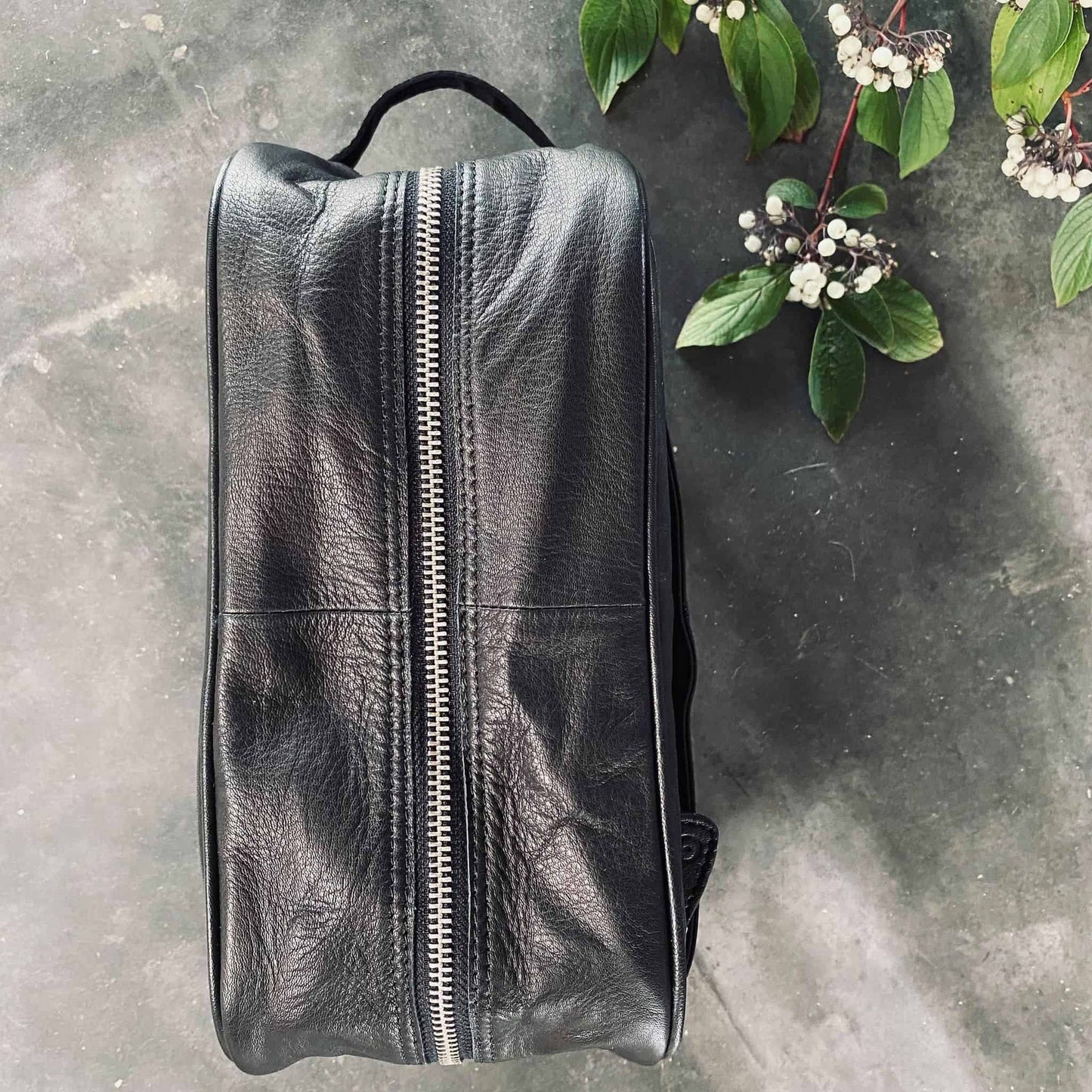 Toilettaske DEXTER - i det blødeste kalveskind - VIAMAJA.DK