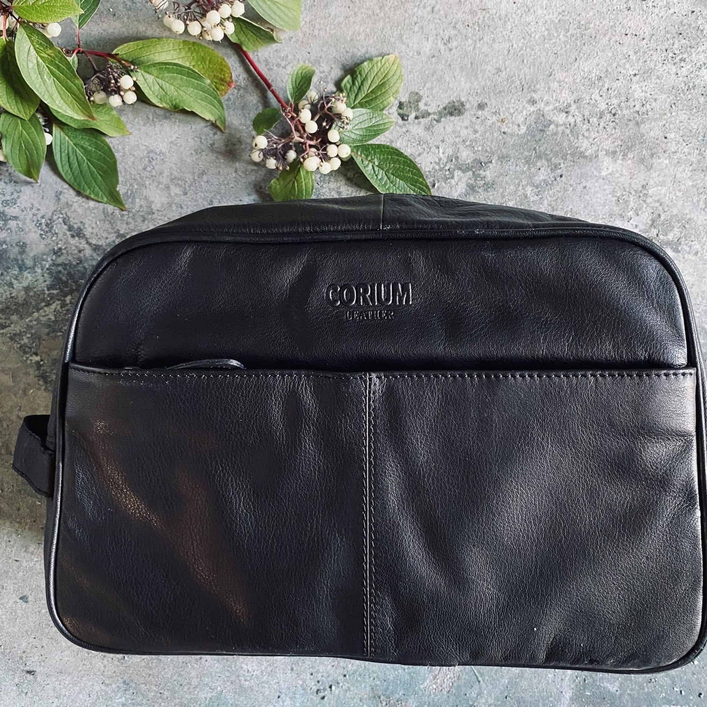 Toilettaske DEXTER - i det blødeste kalveskind - VIAMAJA.DK