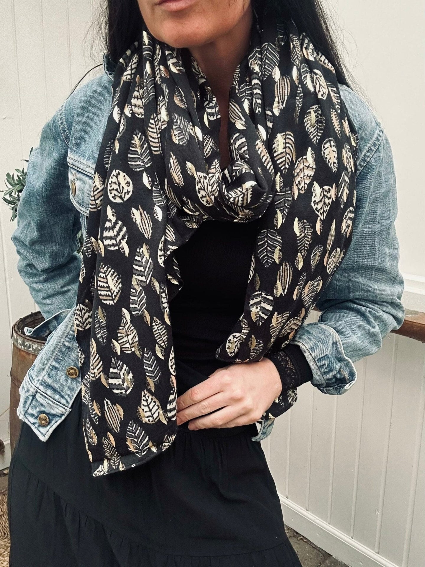 Tørklæde Golden / Black - VIAMAJA.DK