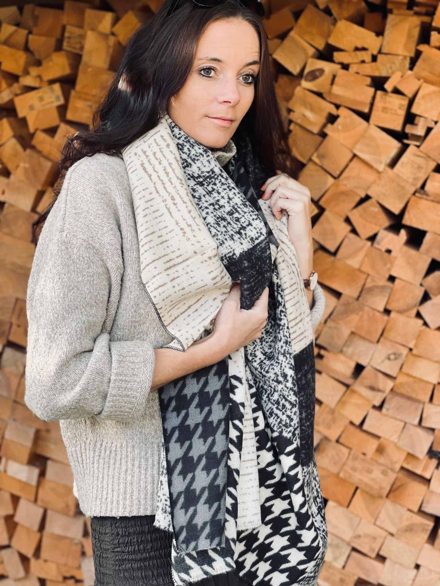 Tørklæde – patchwork Black - VIAMAJA.DK