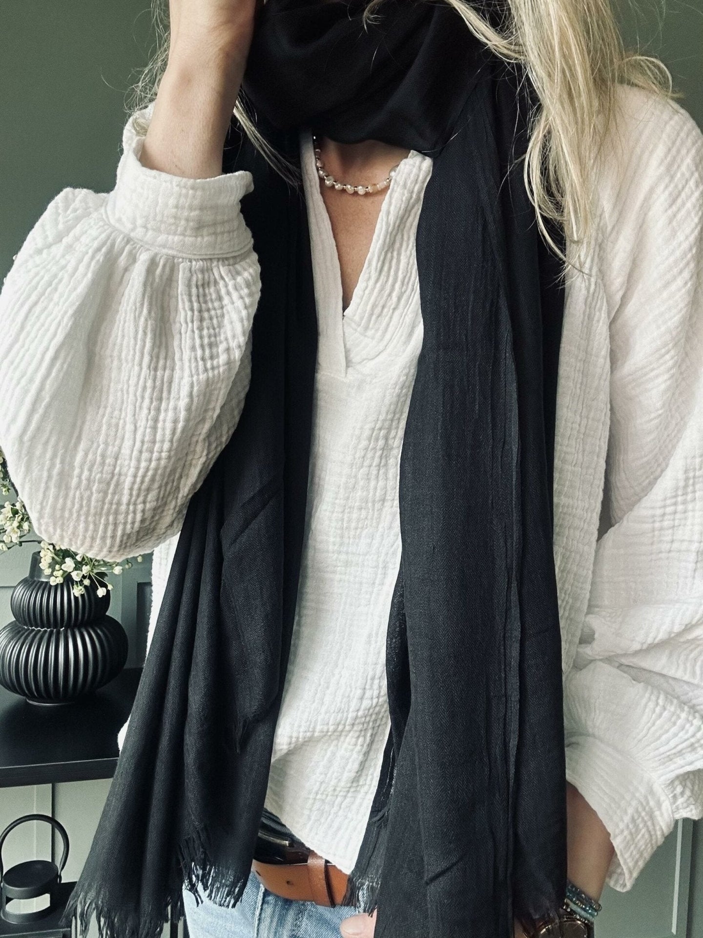 Tørklæde Simple black - VIAMAJA.DK