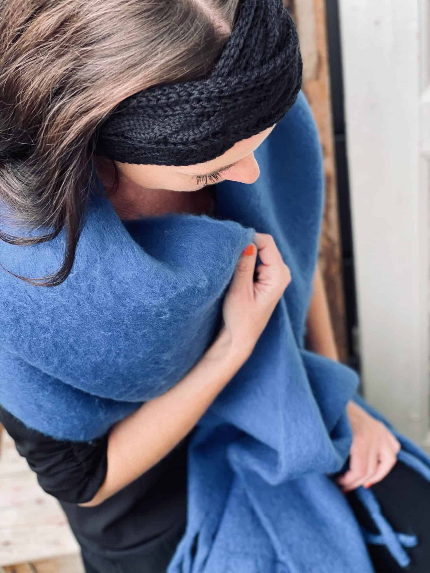 Tørklæde – Vamset Blå - VIAMAJA.DK