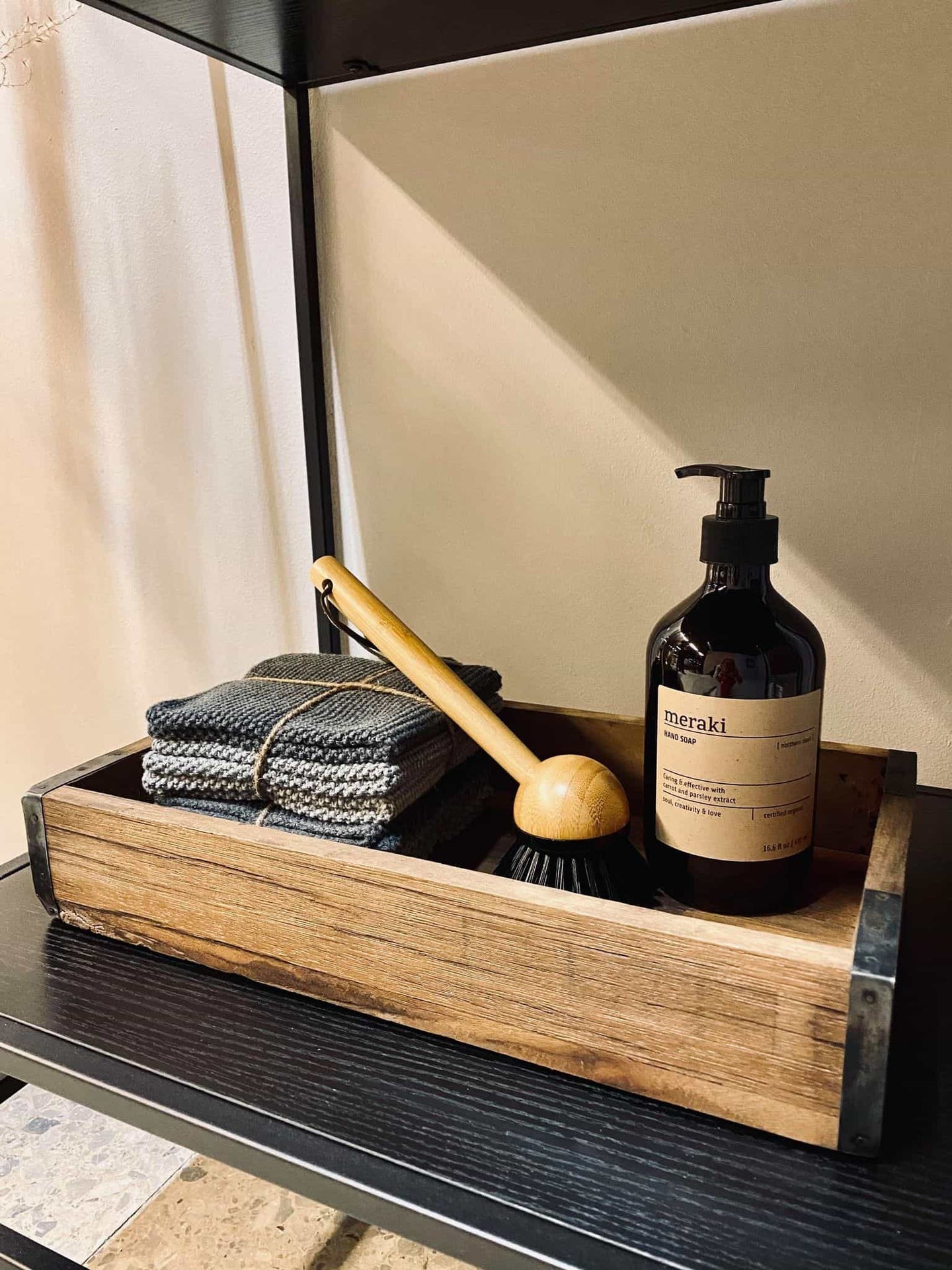 Træbakke - VIAMAJA.DK