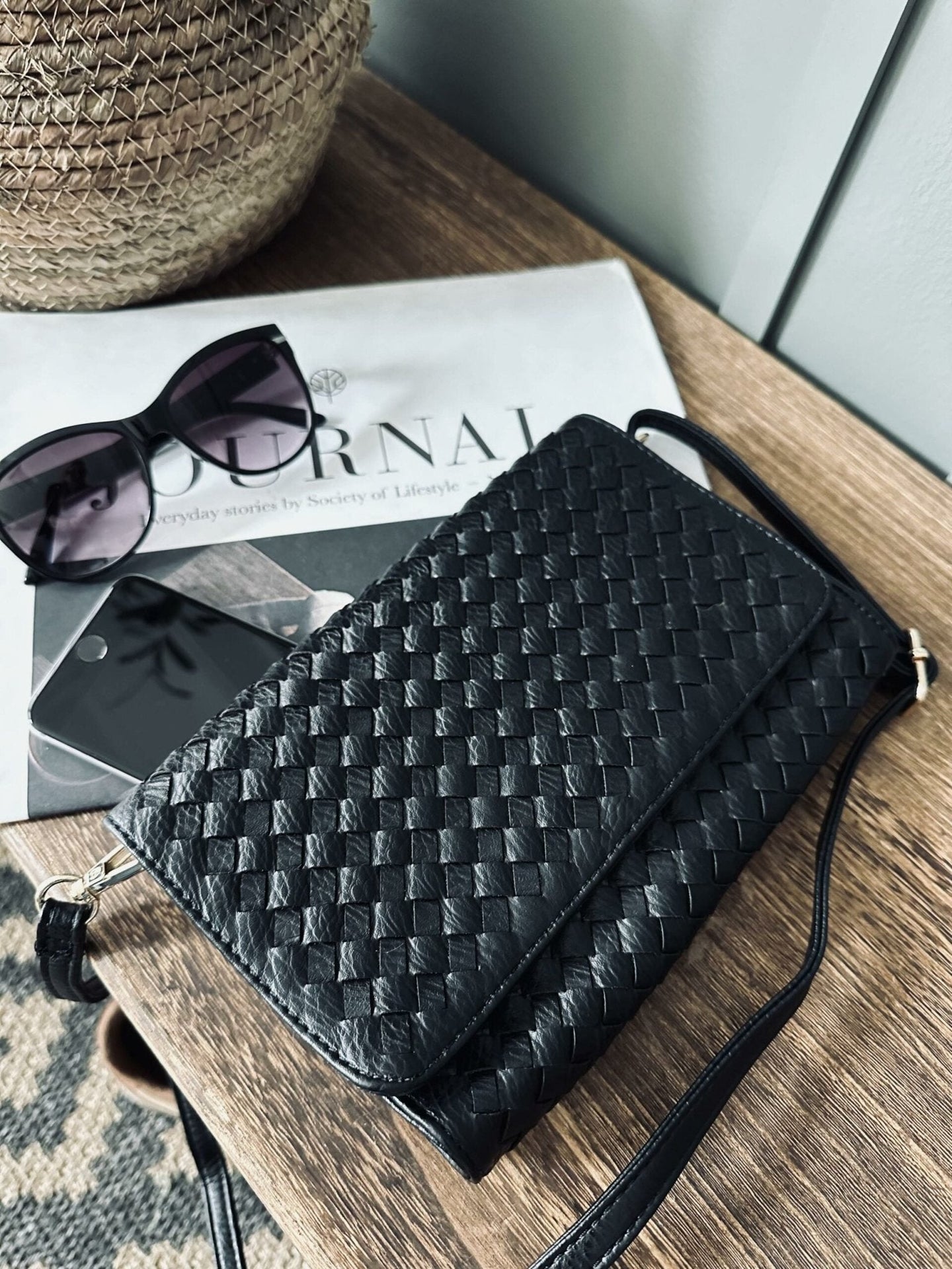 TREND Clutch – Black crossover - VIAMAJA.DK