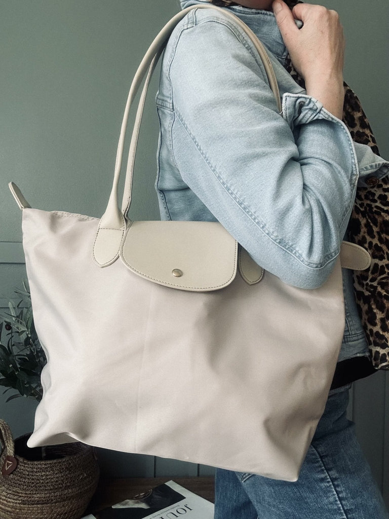 Trend Shopper – Beige nylon - VIAMAJA.DK