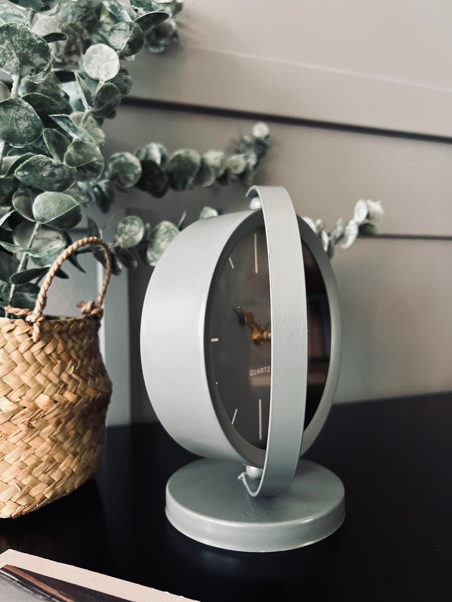 Ur - Bordmodel Grå - VIAMAJA.DK