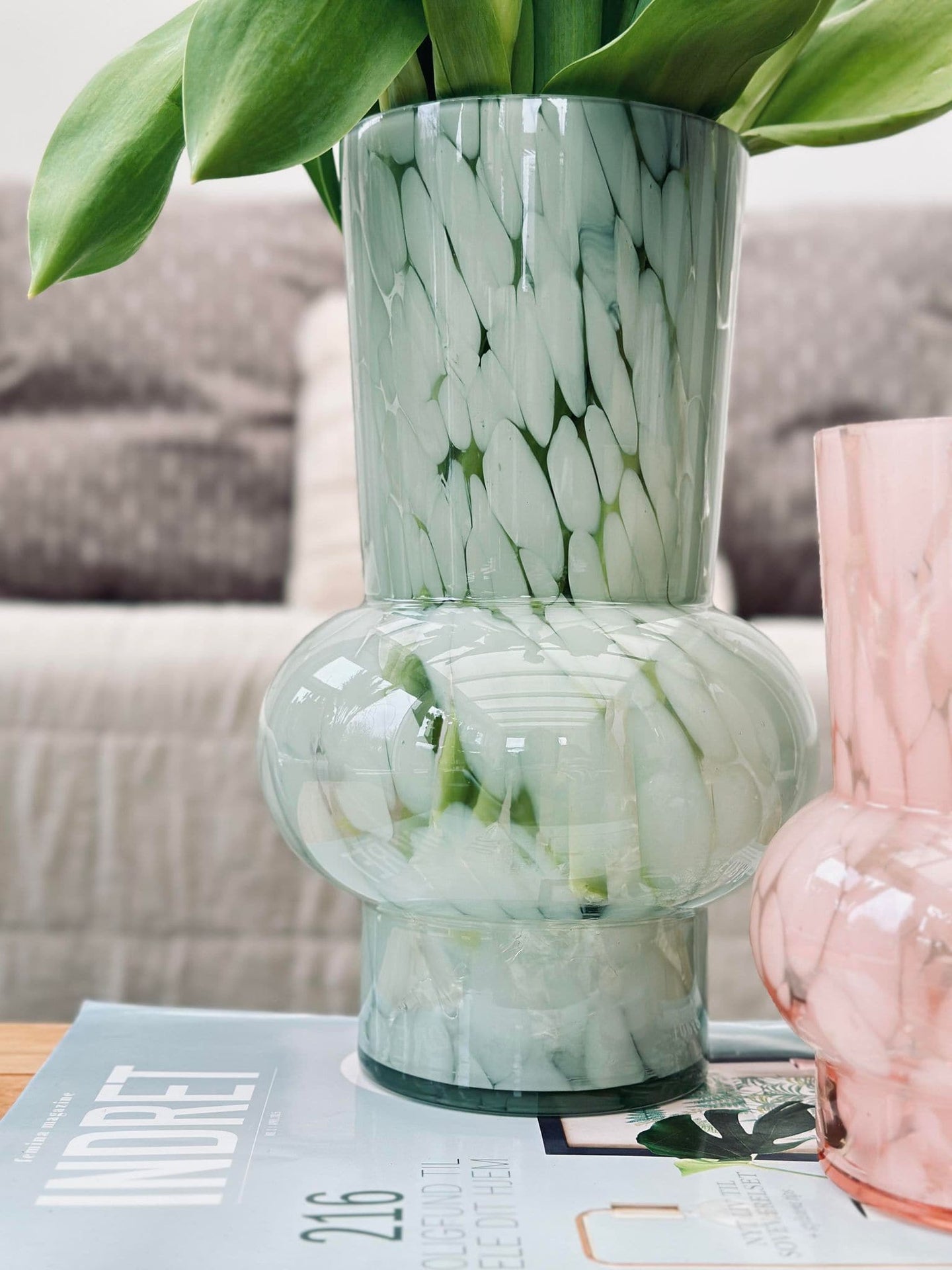 Vase 26cm Mundblæst glas – Green - VIAMAJA.DK