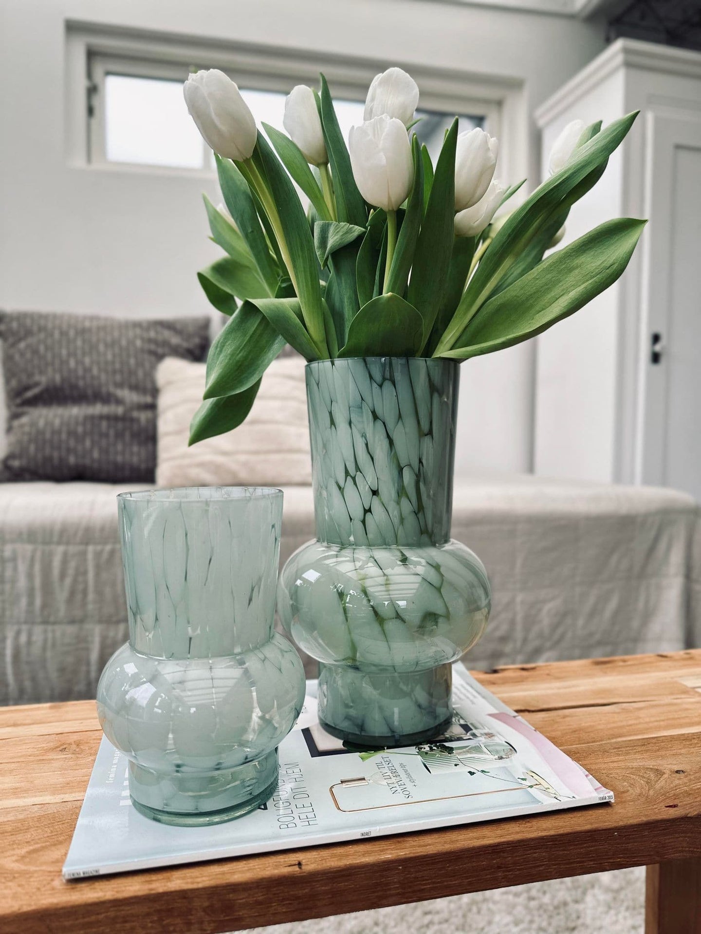 Vase 26cm Mundblæst glas – Green - VIAMAJA.DK