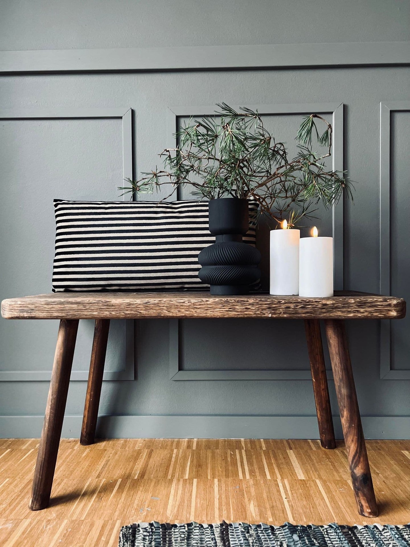 Vase i sort glas - VIAMAJA.DK