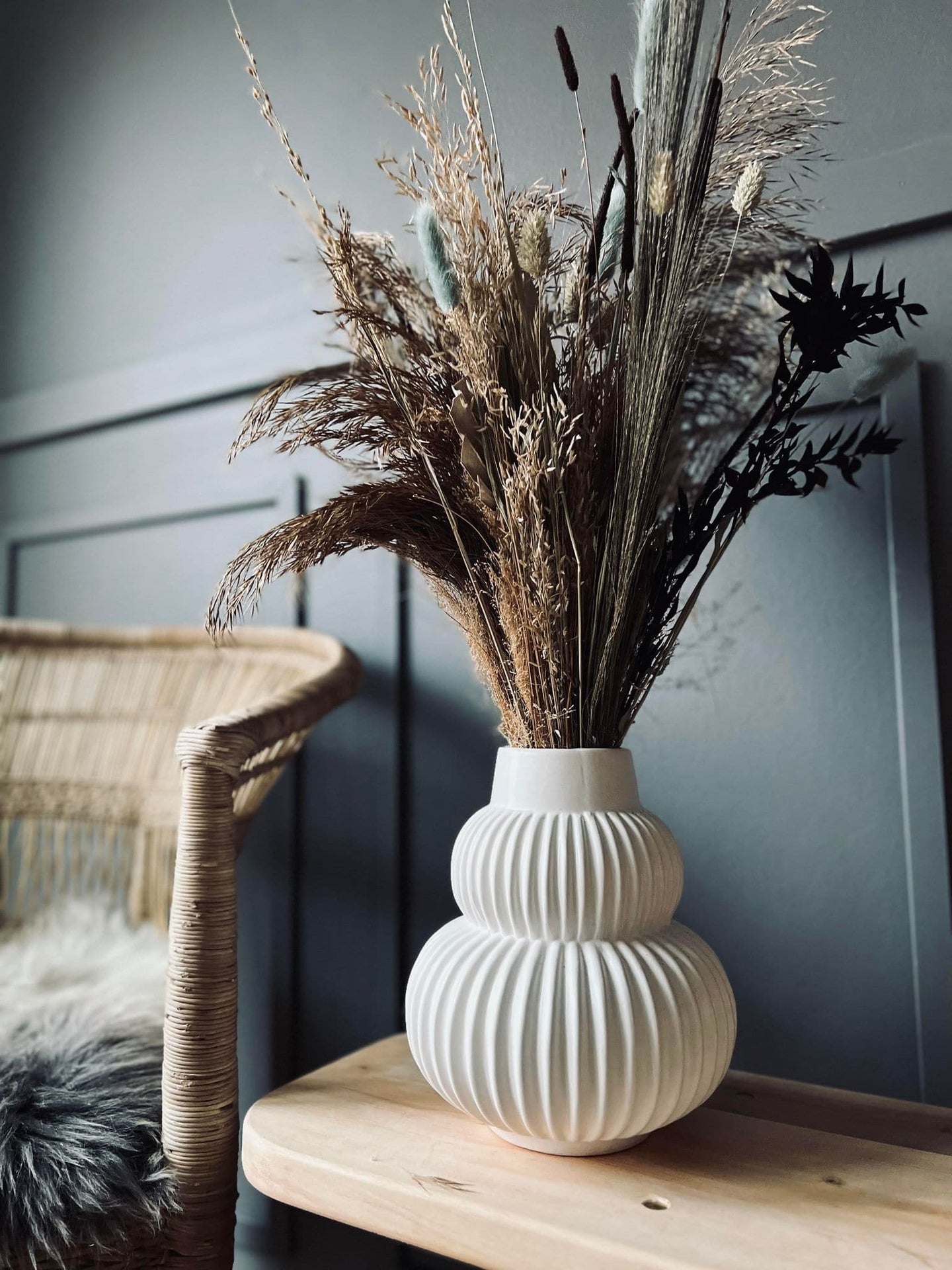 Vase - WHITE SHAPE - VIAMAJA.DK