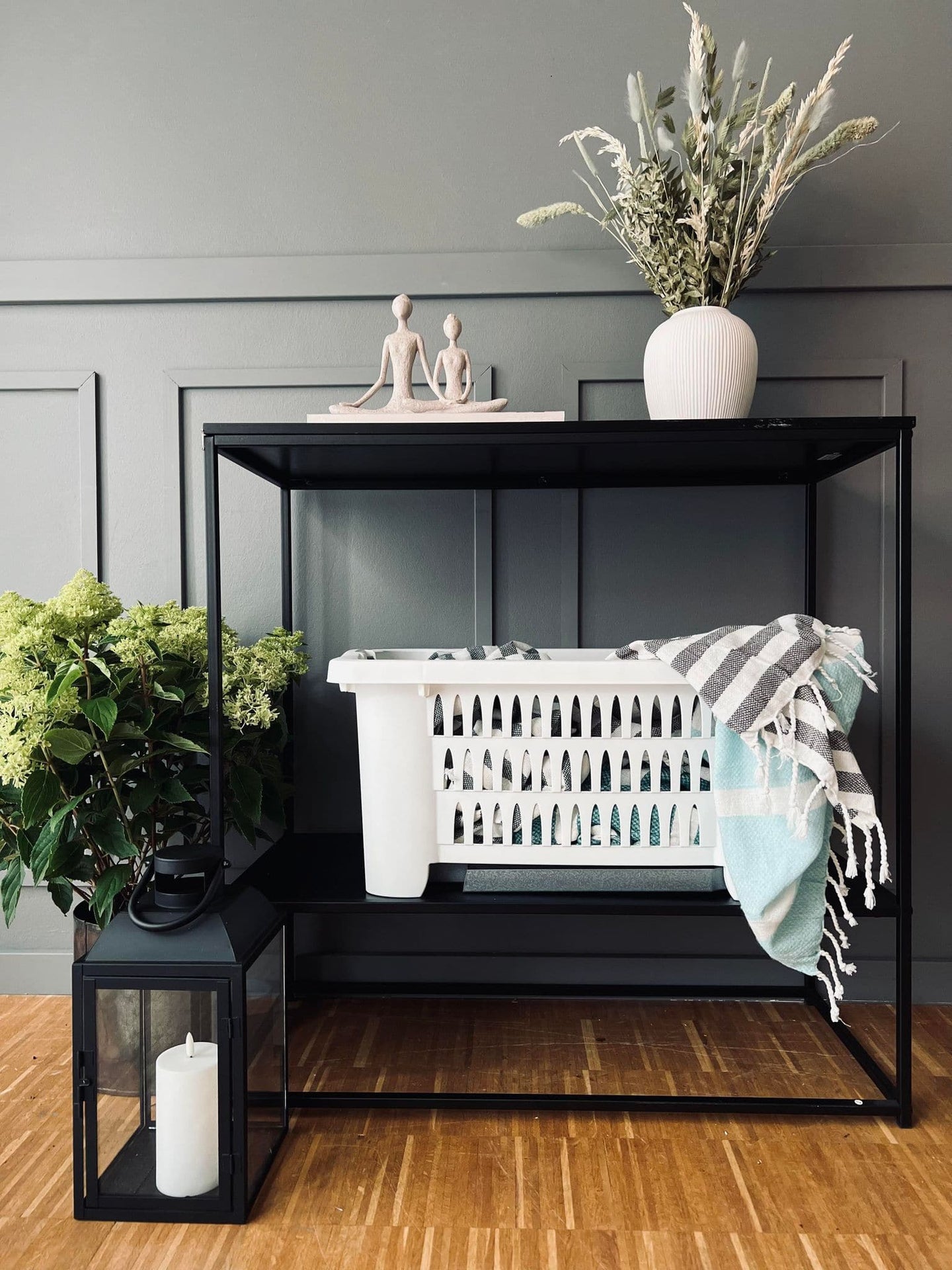 Vasketøjskurv med fordbar ben - VIAMAJA.DK