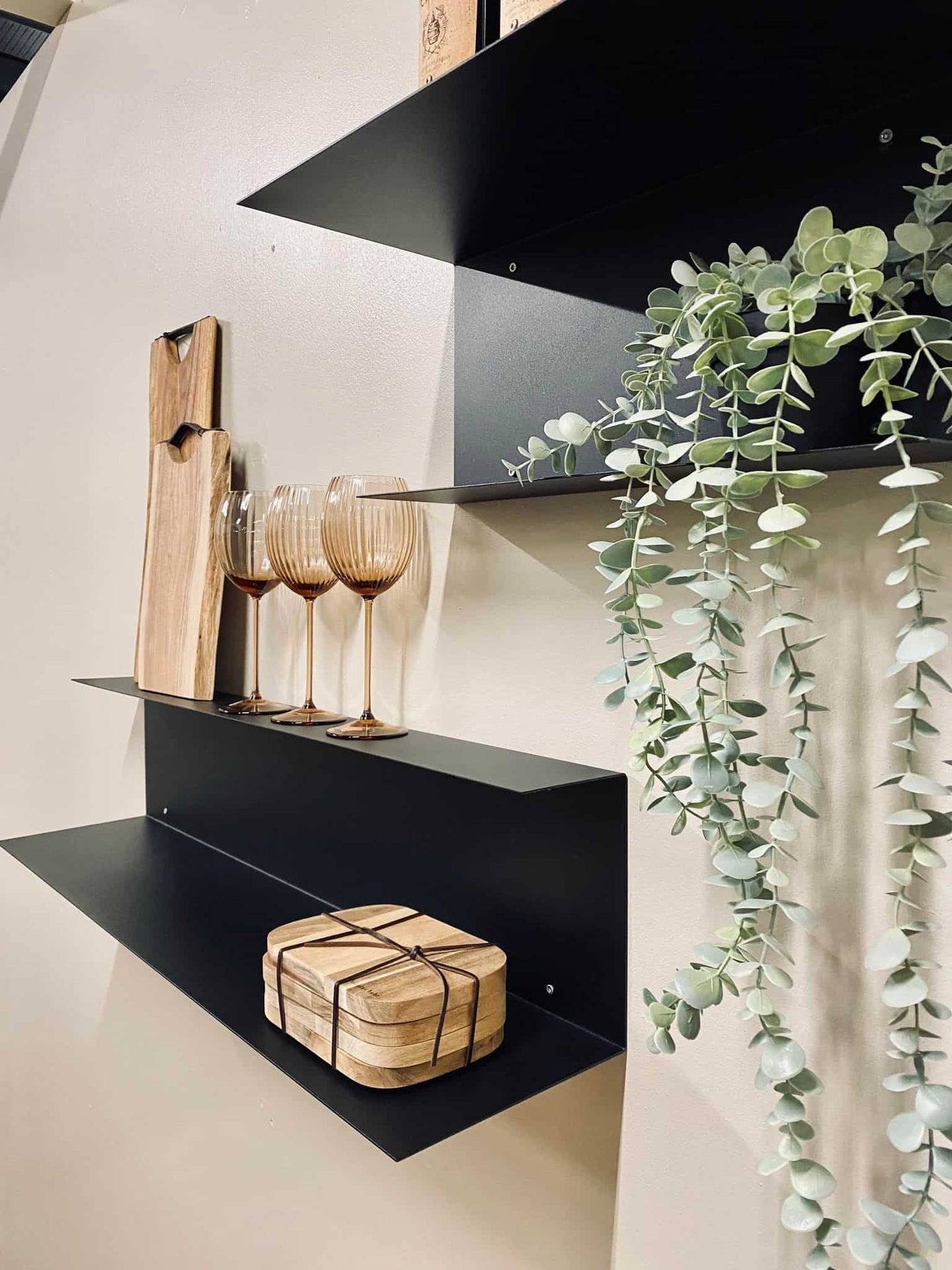 VIAMAJA kombi hylde – Sort 90cm - VIAMAJA.DK