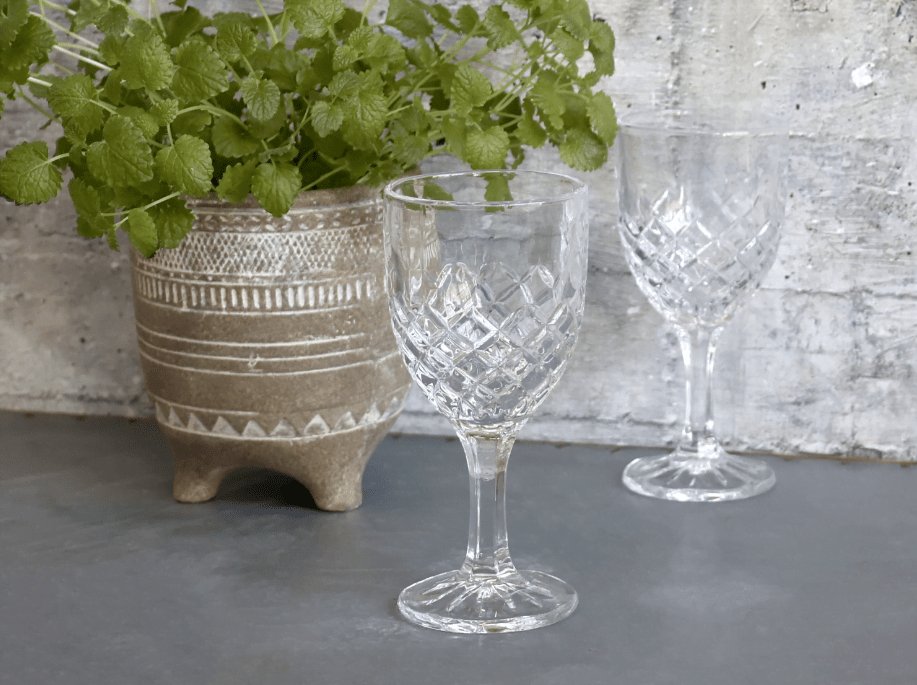 Vinglas French m. diamantudskæring - VIAMAJA.DK